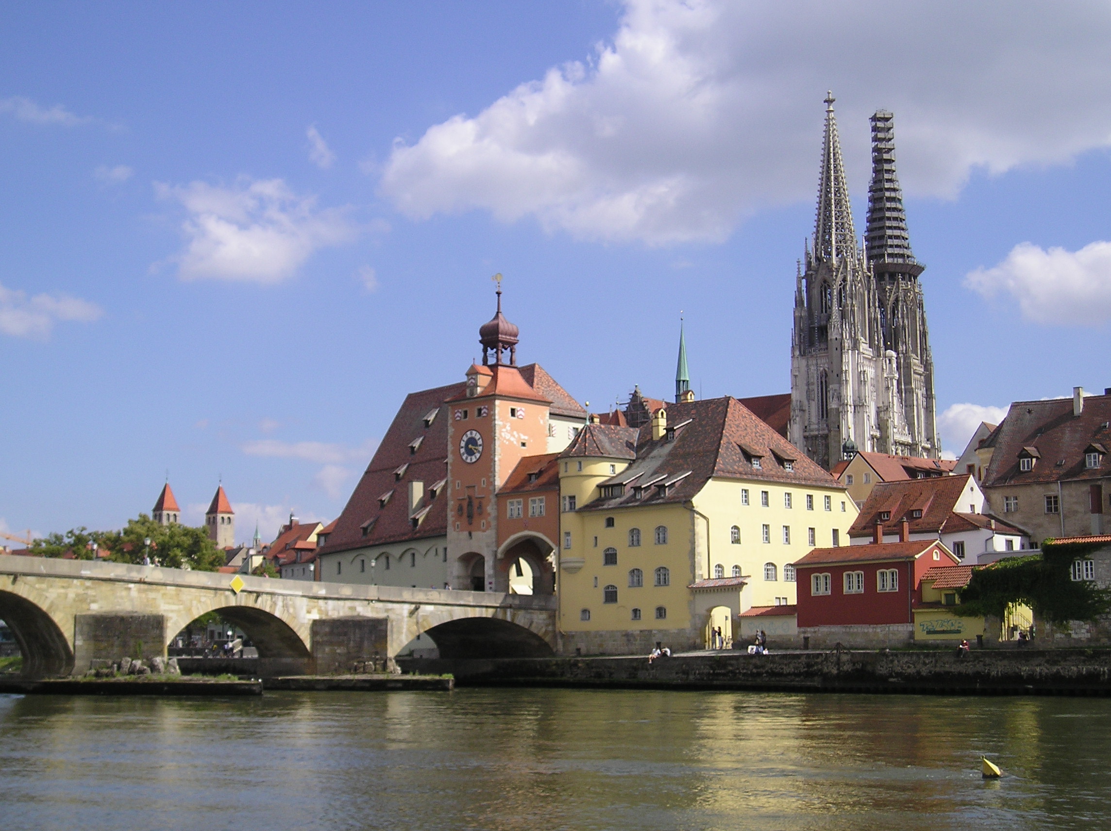 "Stadtansicht Regensburg" by HH58 - Own work. Licensed under CC BY-SA 3.0 via Wikimedia Commons - https://commons.wikimedia.org/wiki/File:Stadtansicht_Regensburg.JPG#/media/File:Stadtansicht_Regensburg.JPG